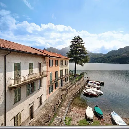 Apartment La Casa Di Mels Mandello del Lario